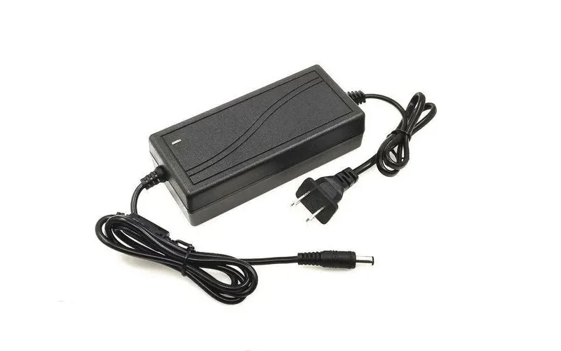 How to Choose the Right Power Adapter Manufacturer | Macable